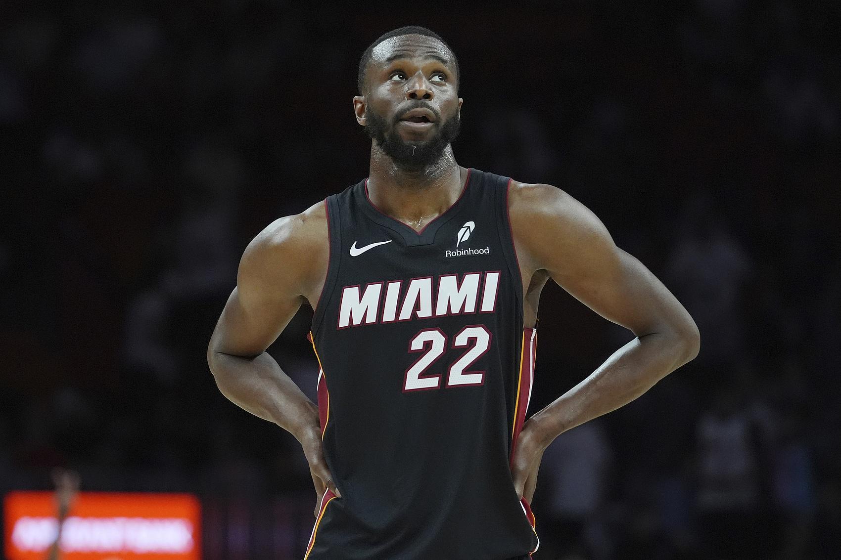 官方网站-记者谈维金斯交易传闻:一直没进展 热火要价很高&湖人不想出首轮