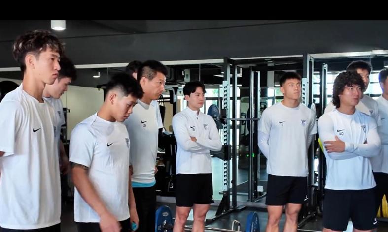 百家乐玩法-大连宁缺毋滥！引王禹+河南后卫 不如锻炼彭顺杰黄山！邝兆镭擦肩